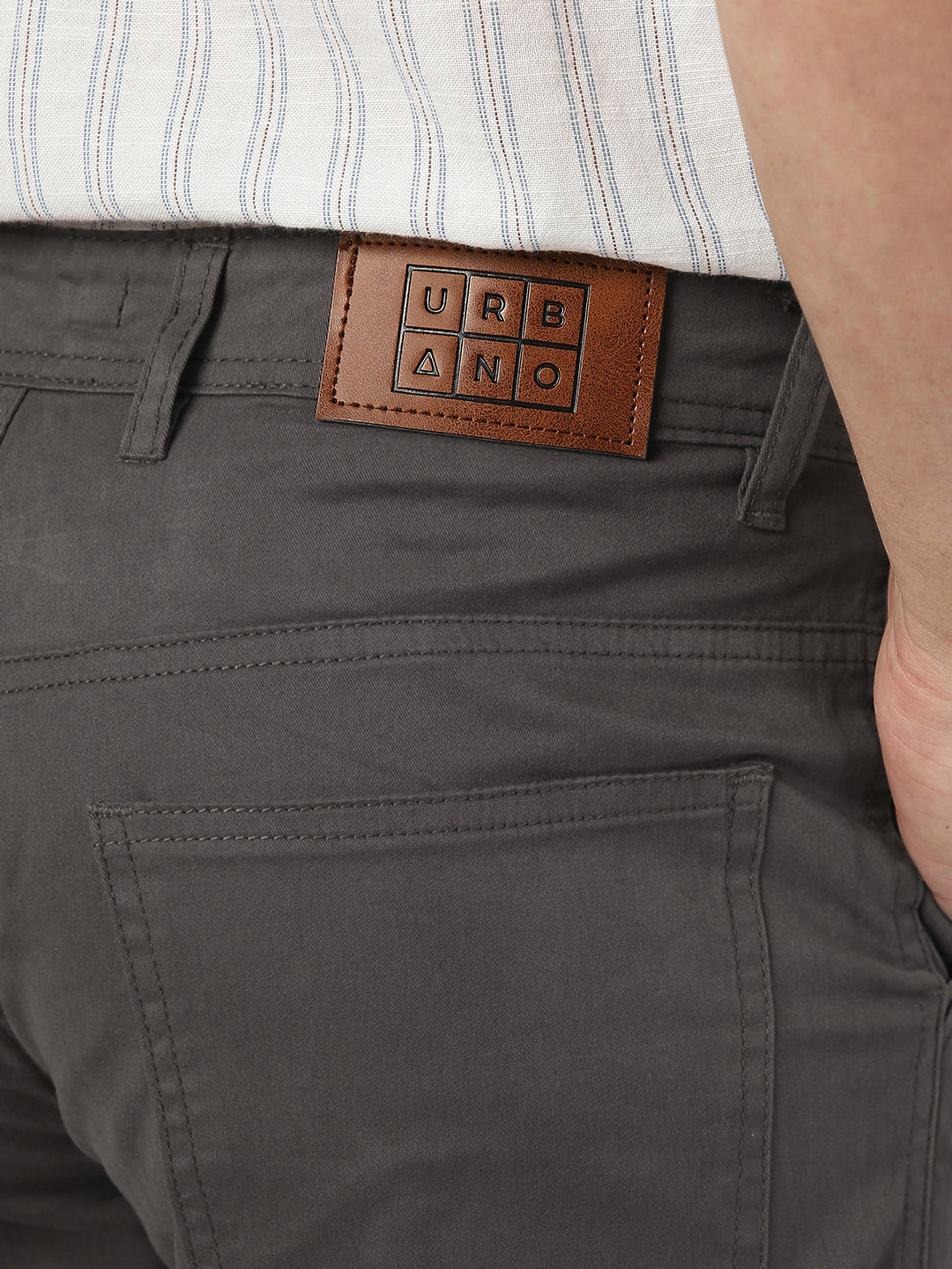 Men's Dark Grey Regular Fit Solid Cargo Chino Pant with 6 Pockets