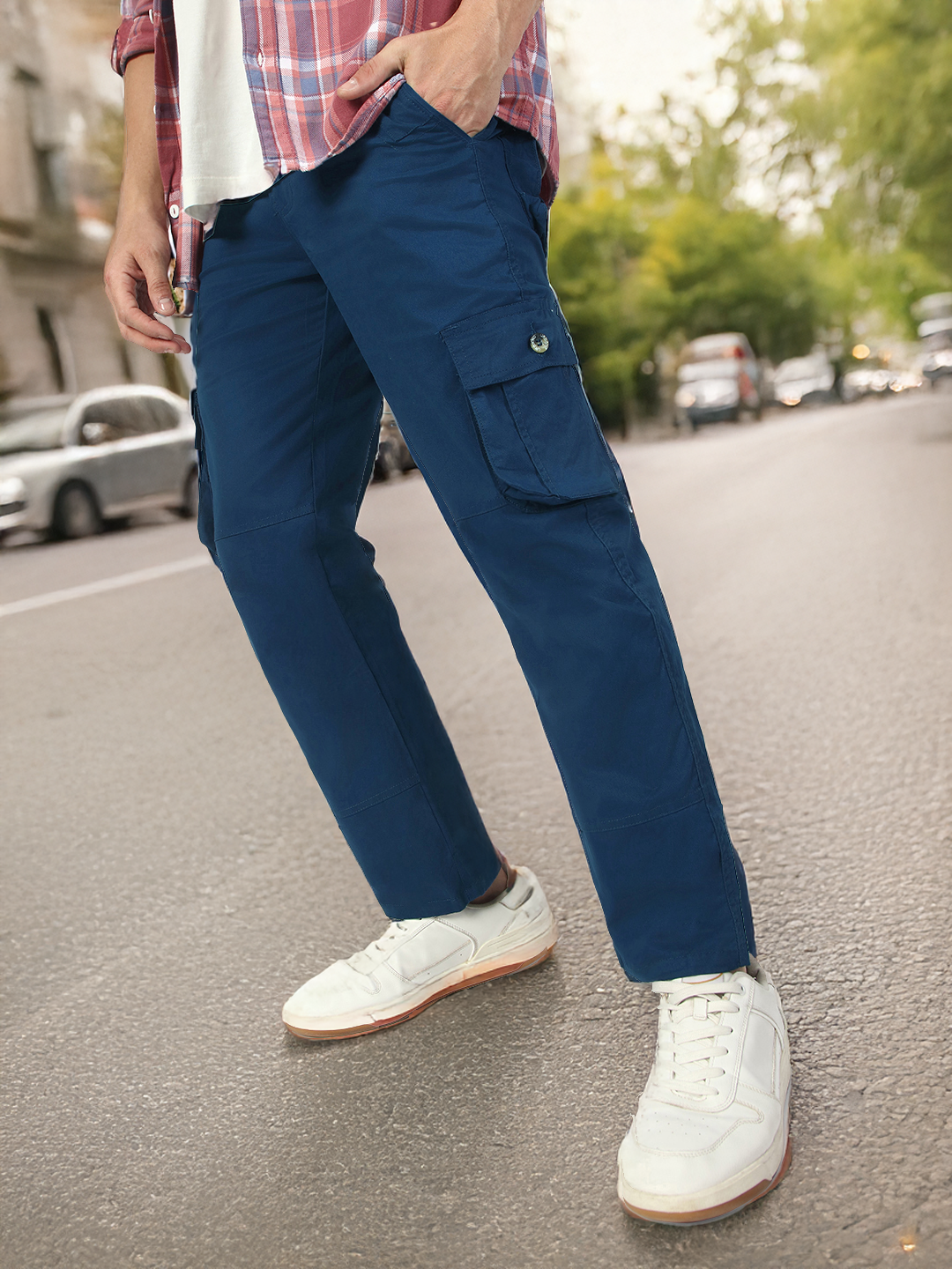 Men's Royal Blue Regular Fit Solid Cargo Chino Pant with 6 Pockets