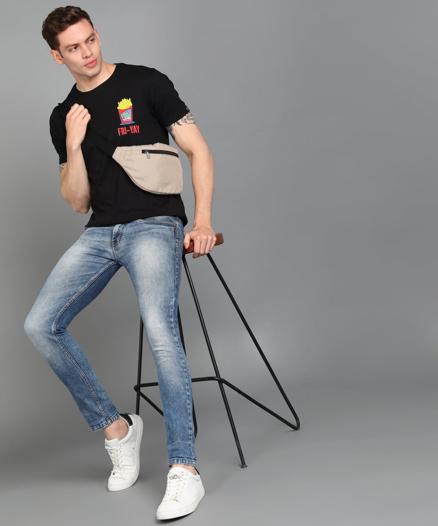 Fashion Men's Black Graphic Printed Round Neck Half Sleeve Slim Fit Cotton T-Shirt