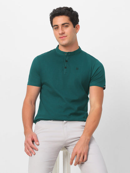 Men's Dark Green Solid Mandarin Collar Slim Fit Cotton T-Shirt