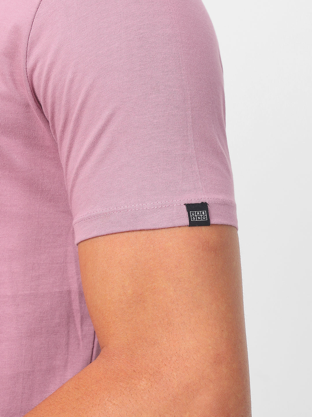 Men's Lilac Solid Mandarin Collar Slim Fit Half Sleeve Cotton T-Shirt