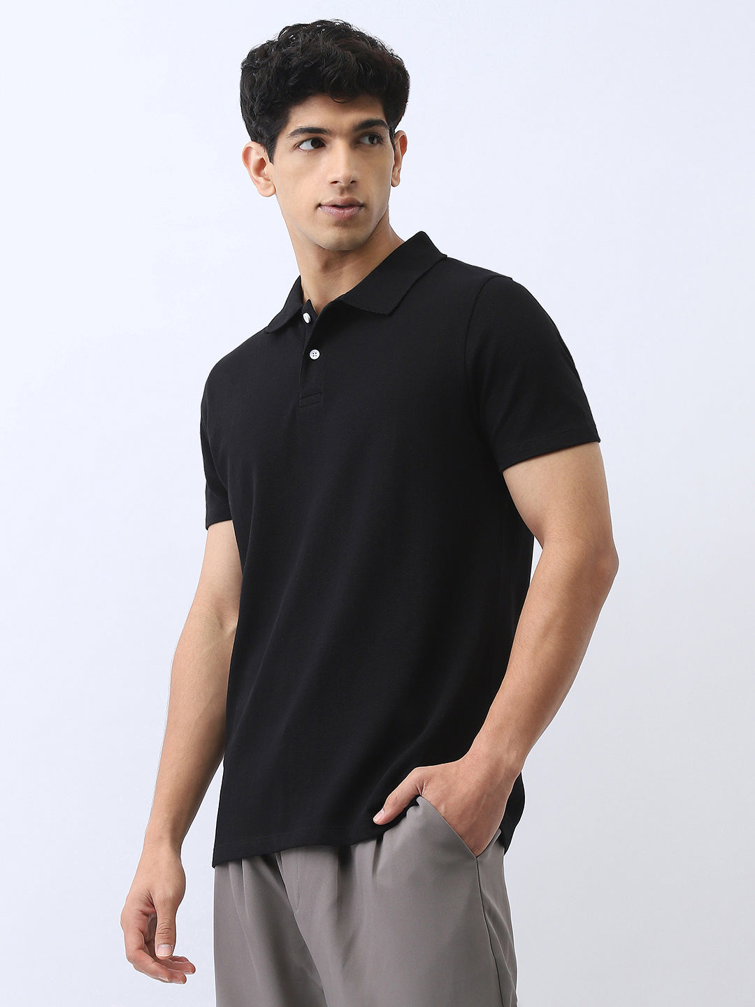Men's Black Solid Regular Fit Half Sleeve Cotton Polo T-Shirt