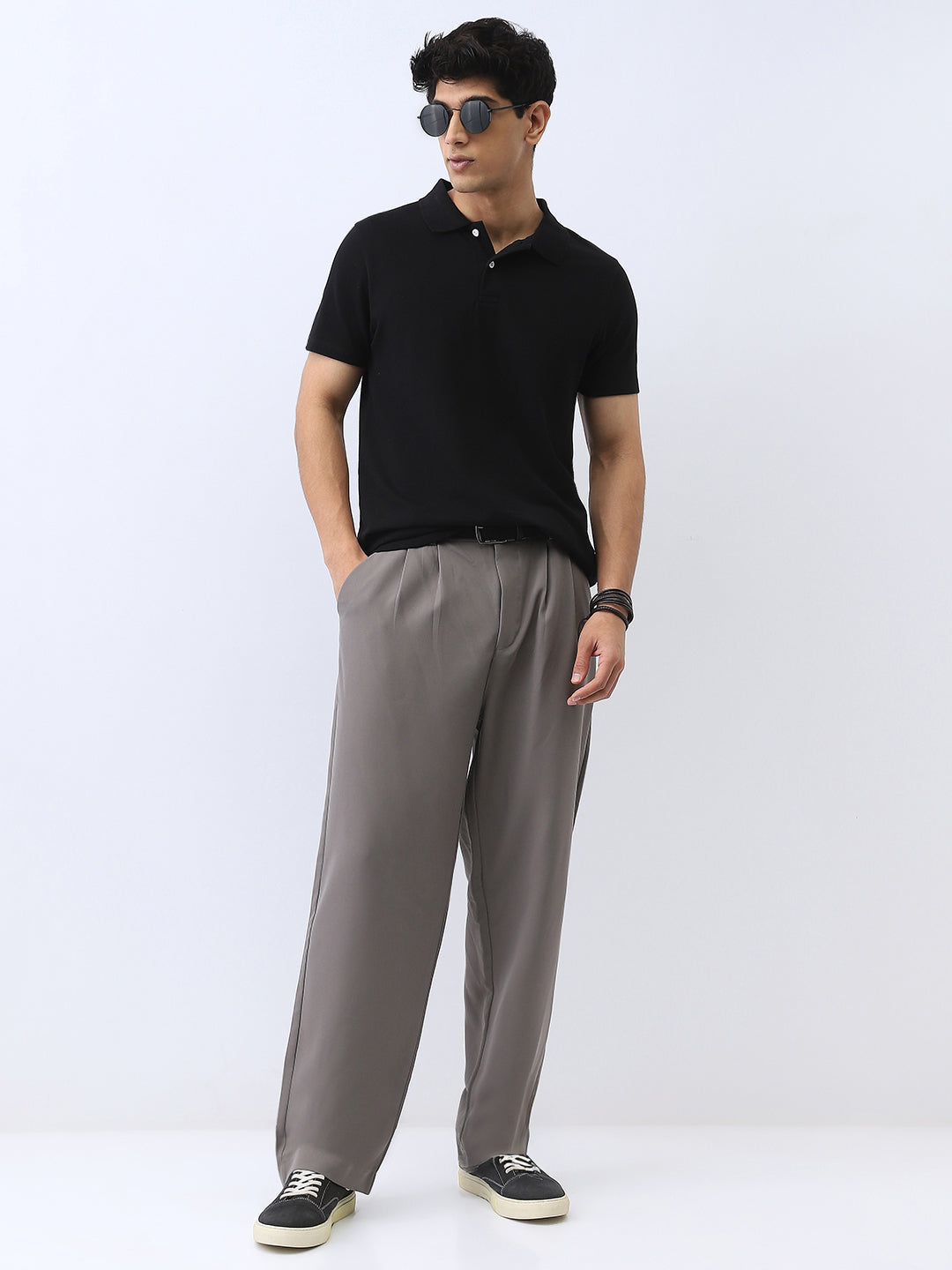 Men's Black Solid Regular Fit Half Sleeve Cotton Polo T-Shirt