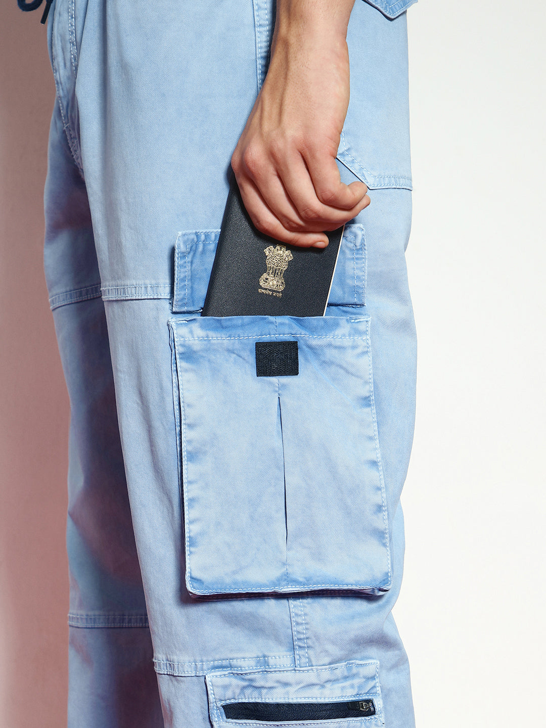 Men's Ice Blue Loose Baggy Fit Travel Cargo Jeans With 8 Pockets Stretchable