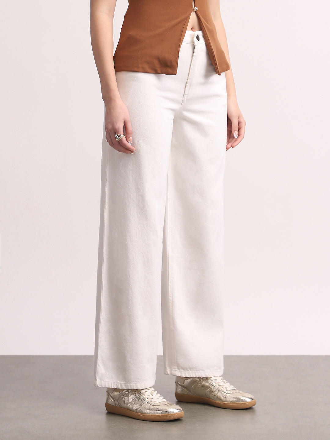 Women's White High Rise Loose Baggy Fit Washed Jeans Non-Stretchable